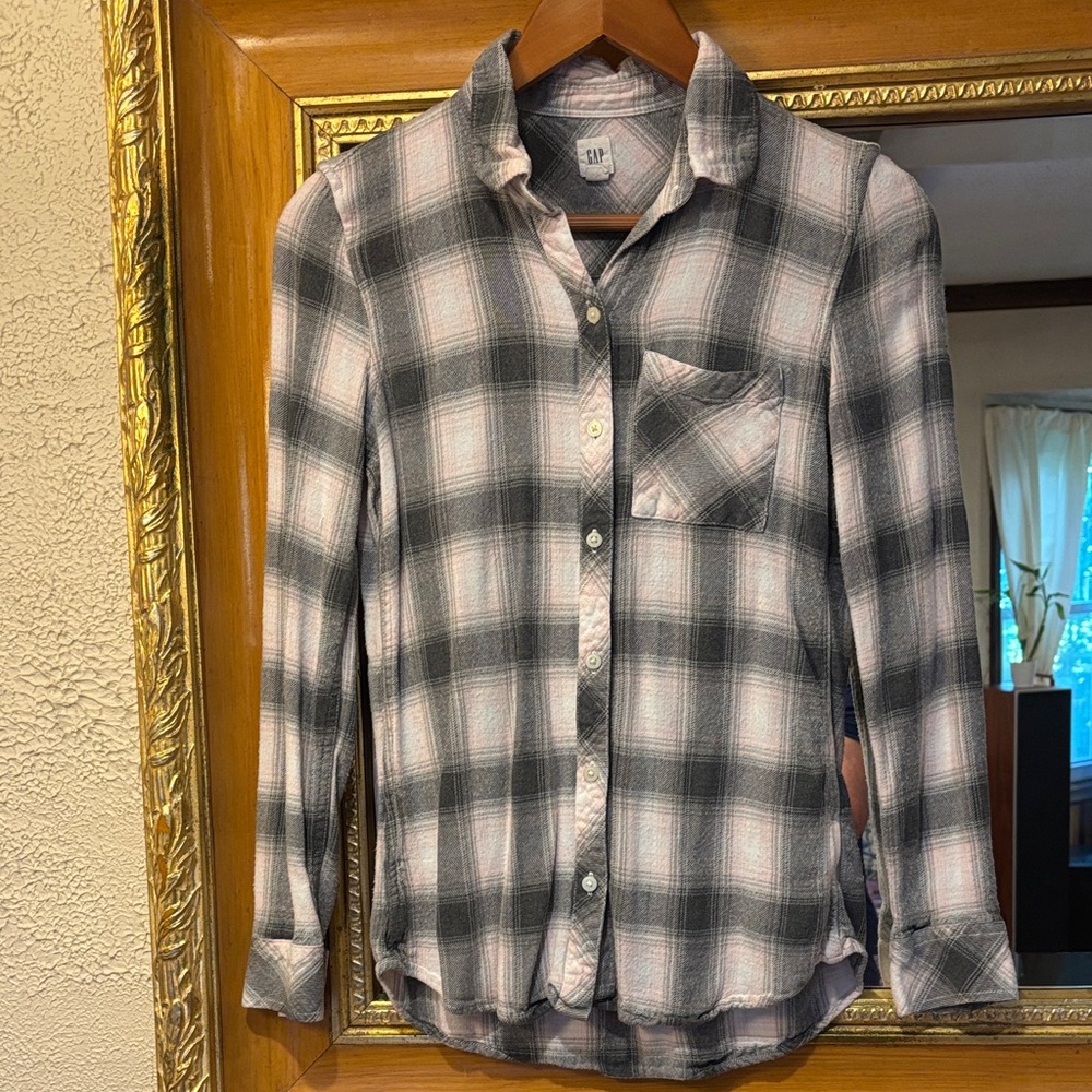Gap Gray & Pink Flannel Shirt - Size XS